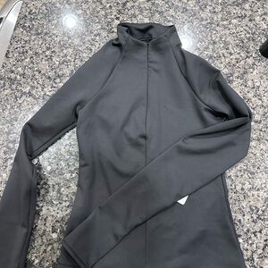 ALO Yoga Black Airlift Winter Long Sleeve